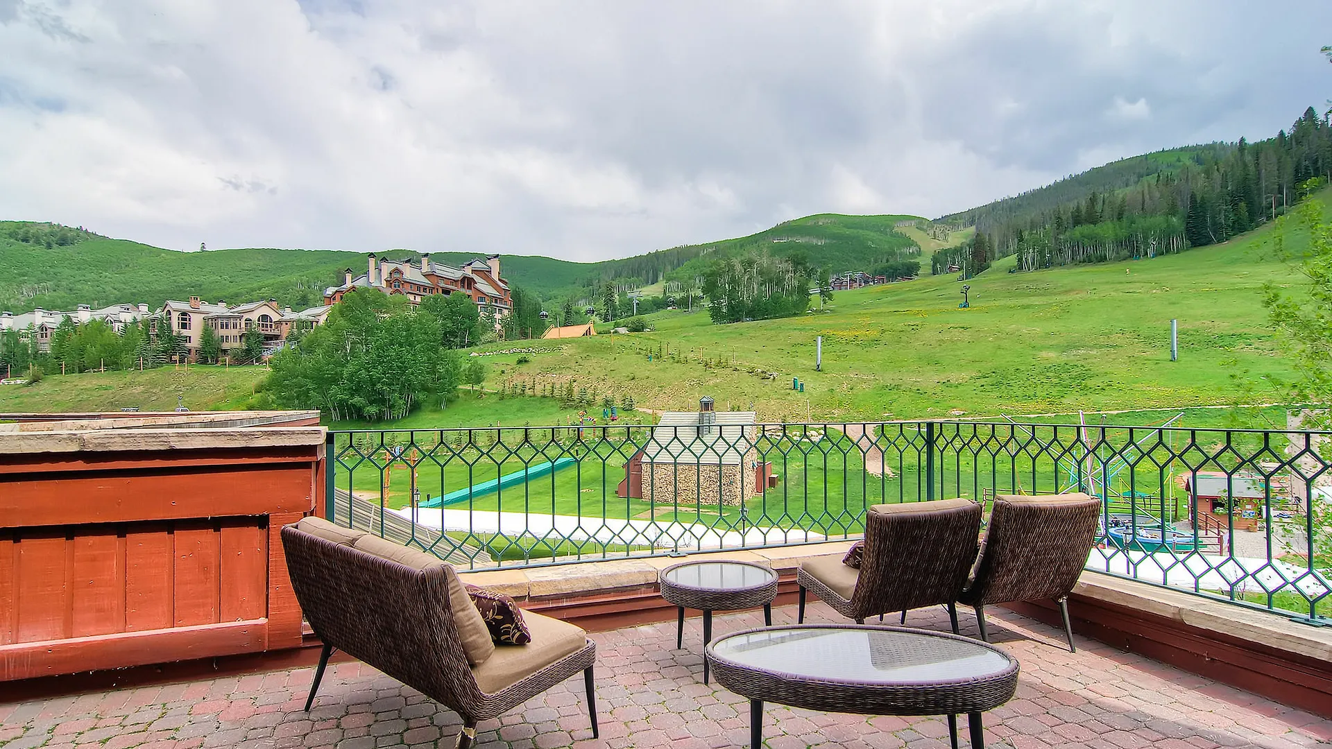 Village Ford Hall By East West 4* Beaver Creek
