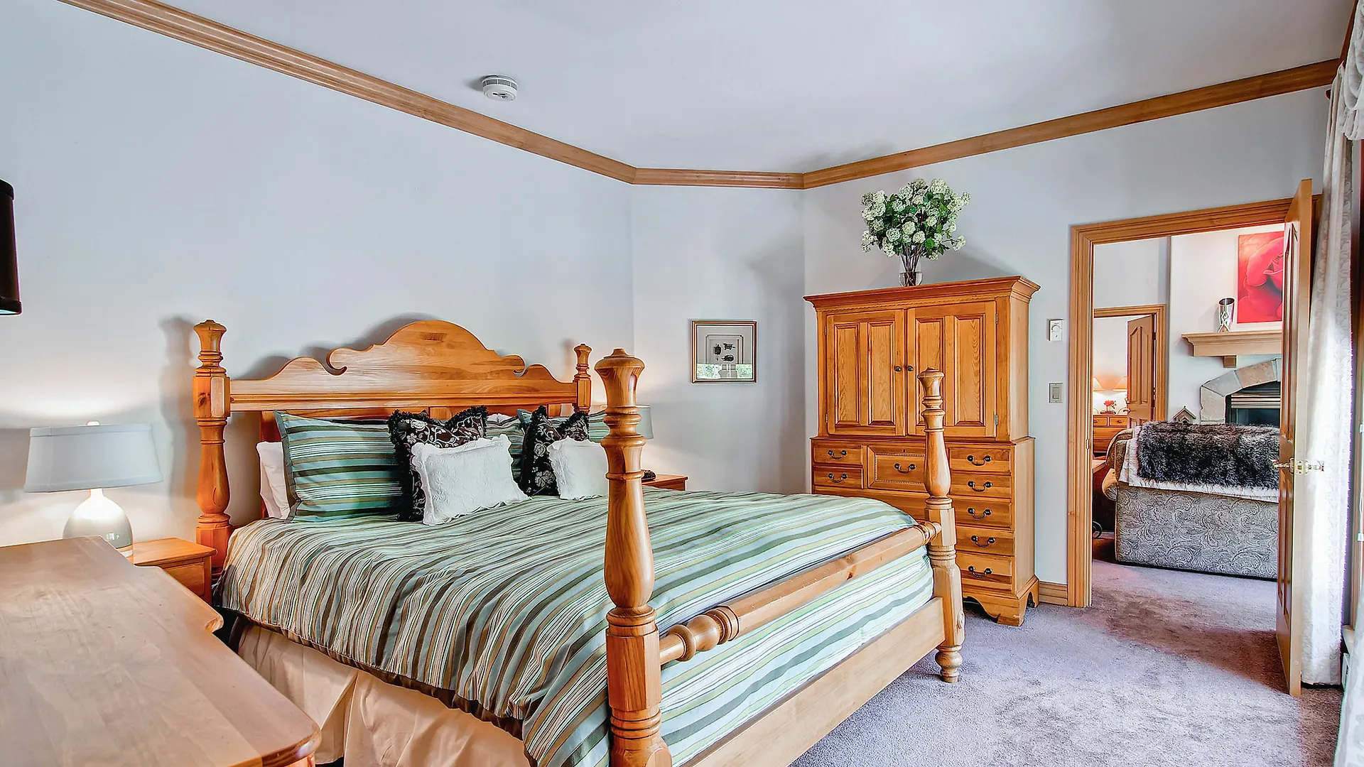 Oxford Court By East West Apartment