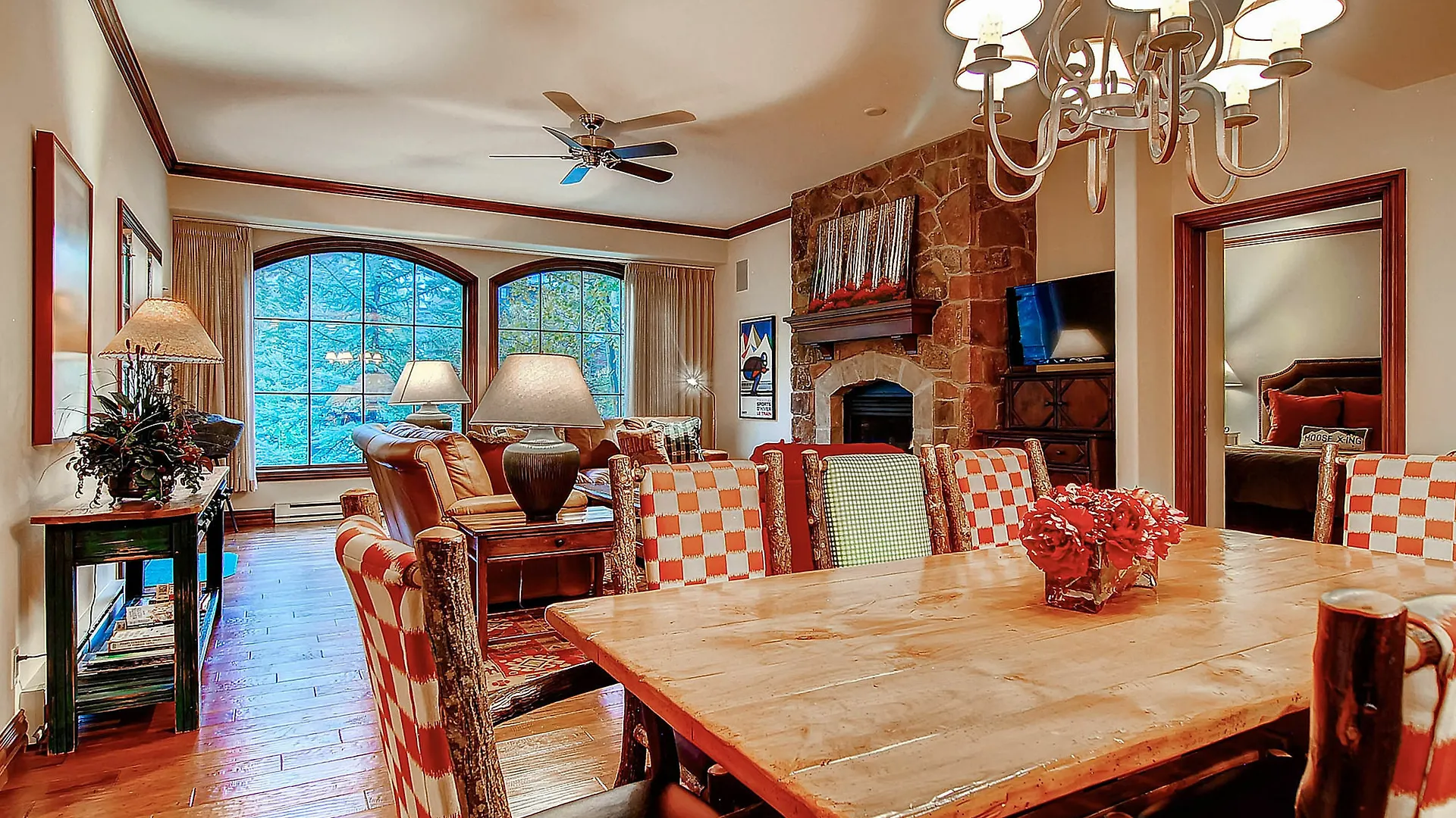 Oxford Court By East West Beaver Creek