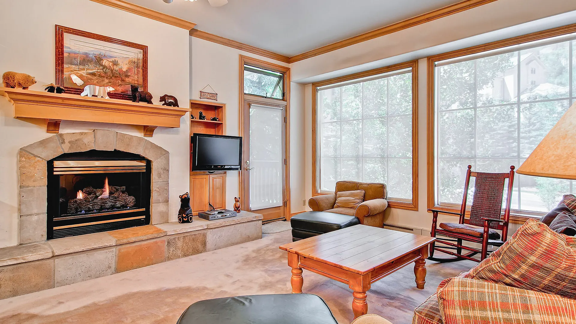 Oxford Court By East West * Beaver Creek