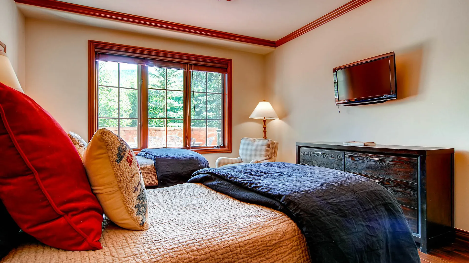 Oxford Court By East West Apartment