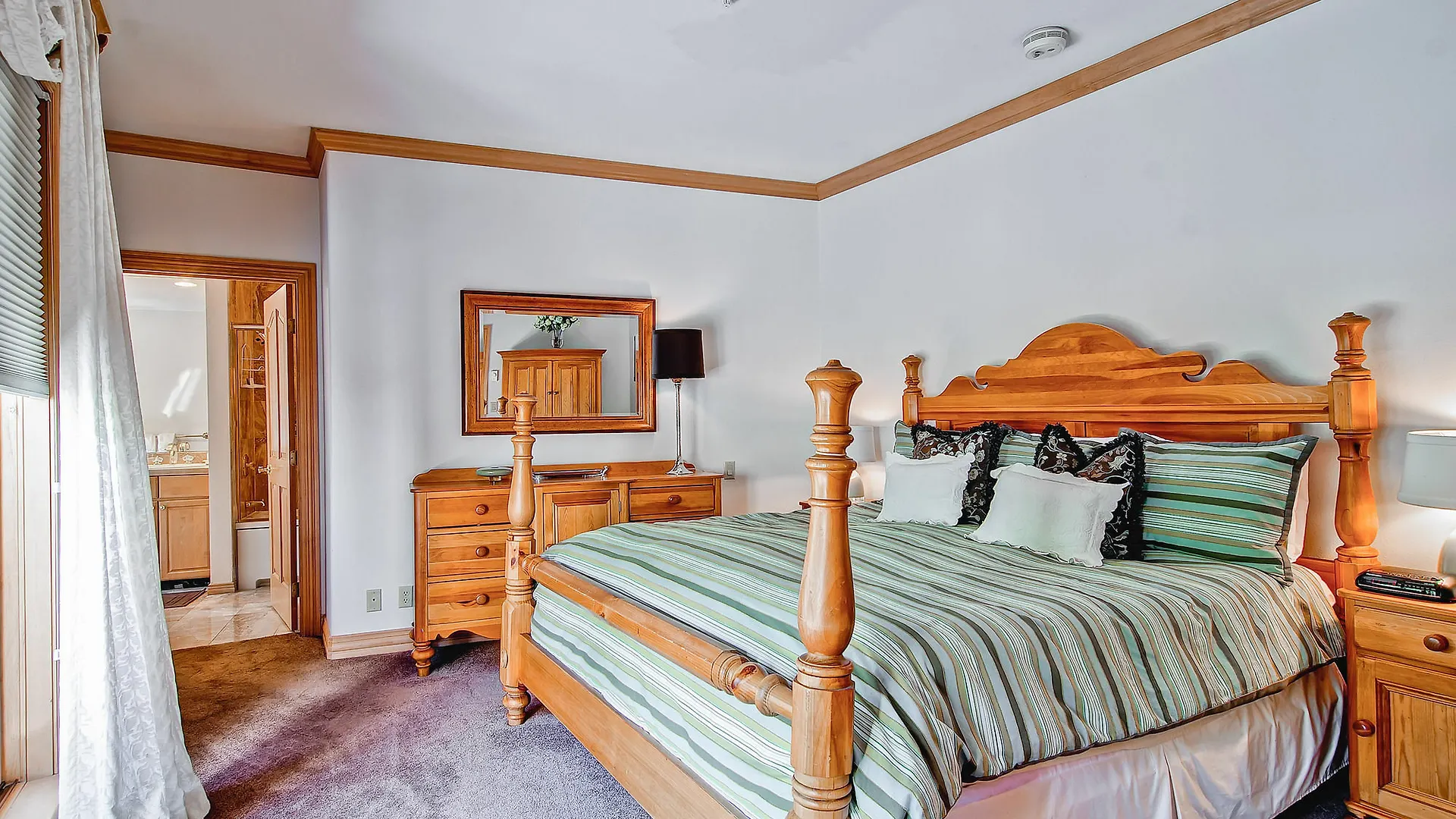 Apartment Oxford Court By East West Beaver Creek