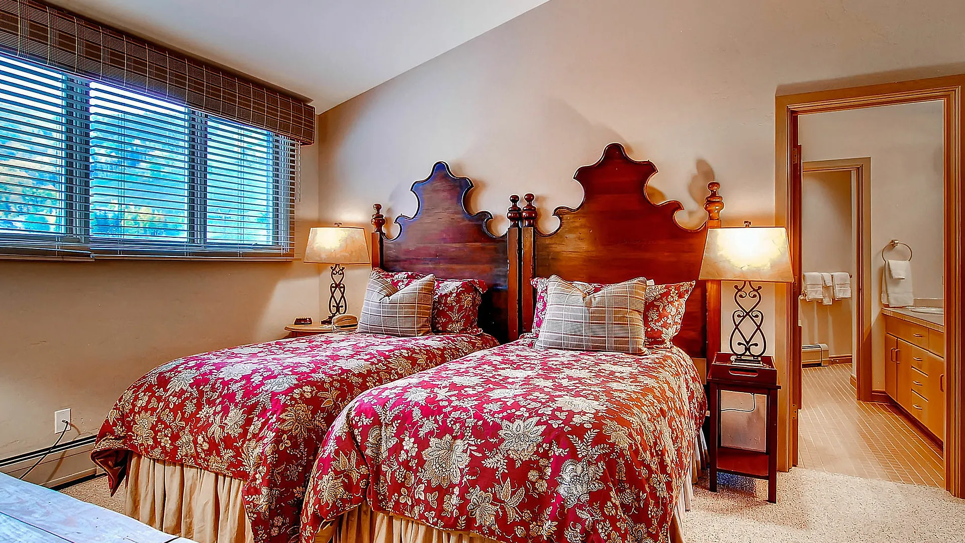Highlands Slopeside By East West Apartment *