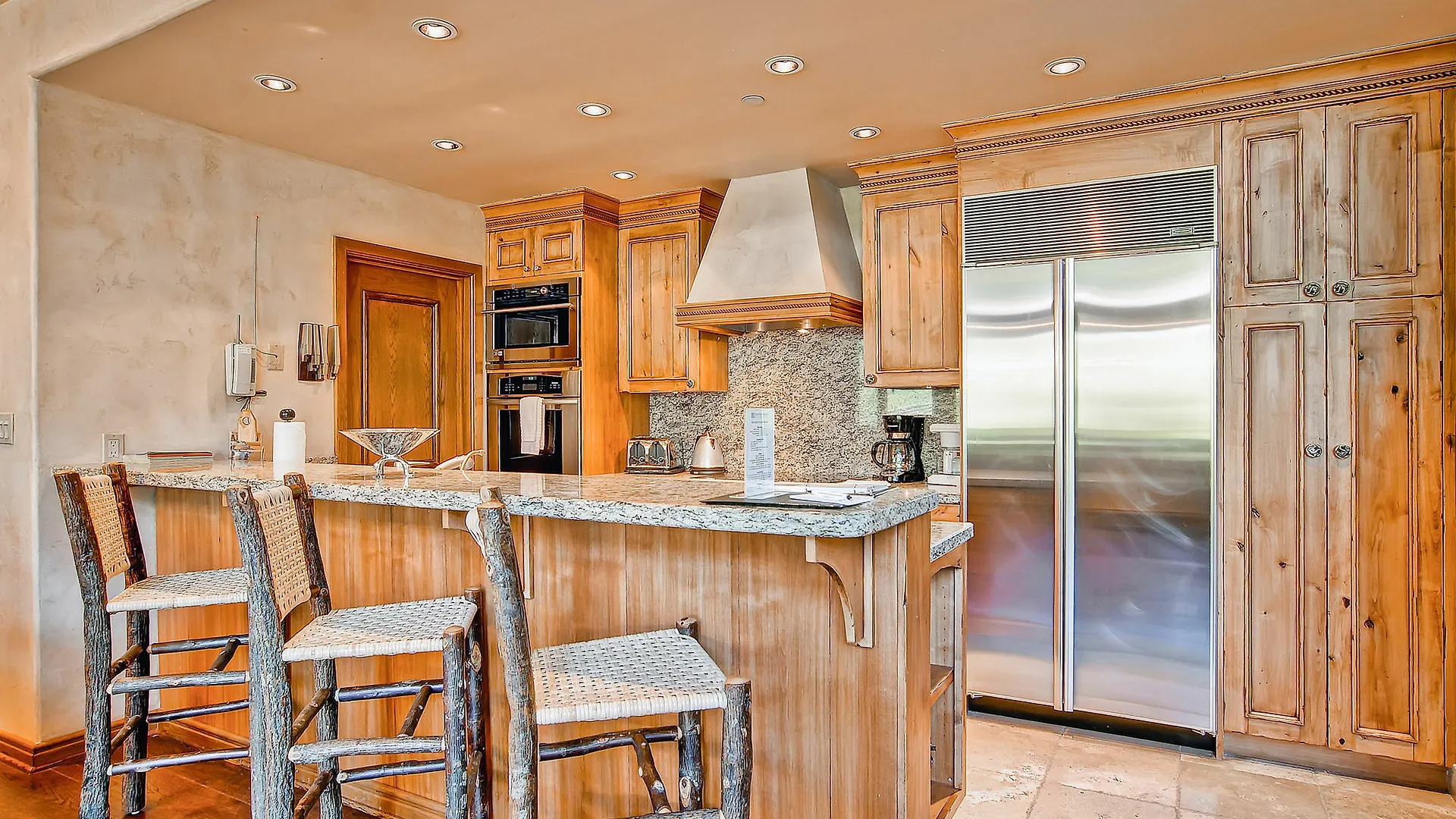Highlands Slopeside By East West Apartment