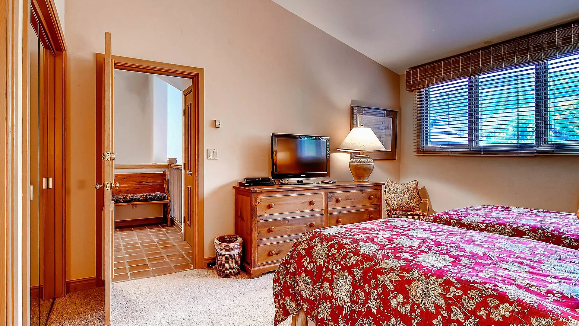 Highlands Slopeside By East West Apartment