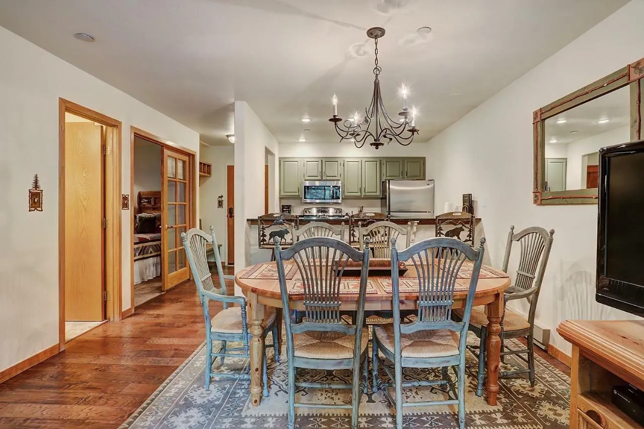 Apartment Townsend Place With In Out Access Beaver Creek