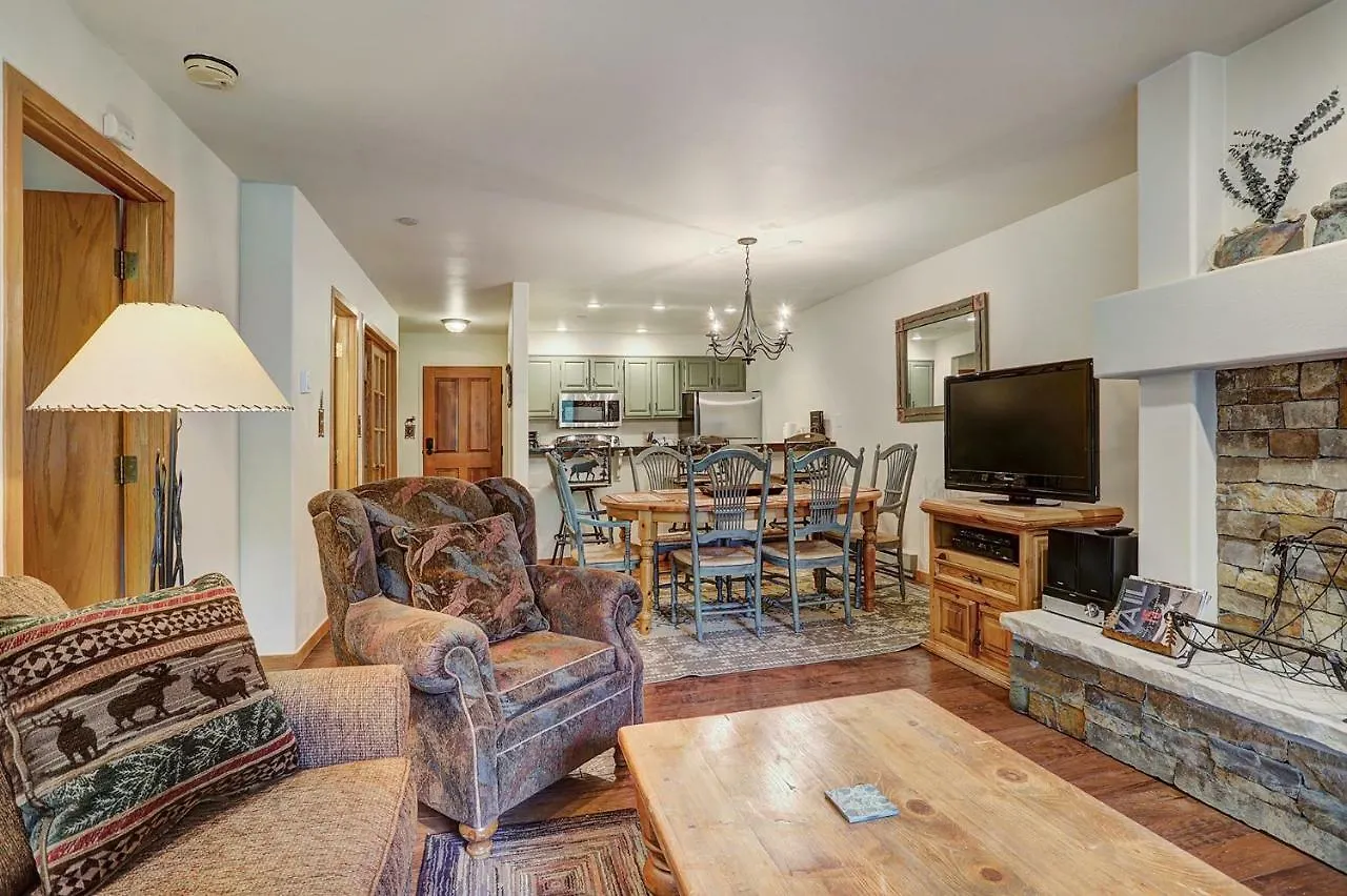 Townsend Place With In Out Access Apartment