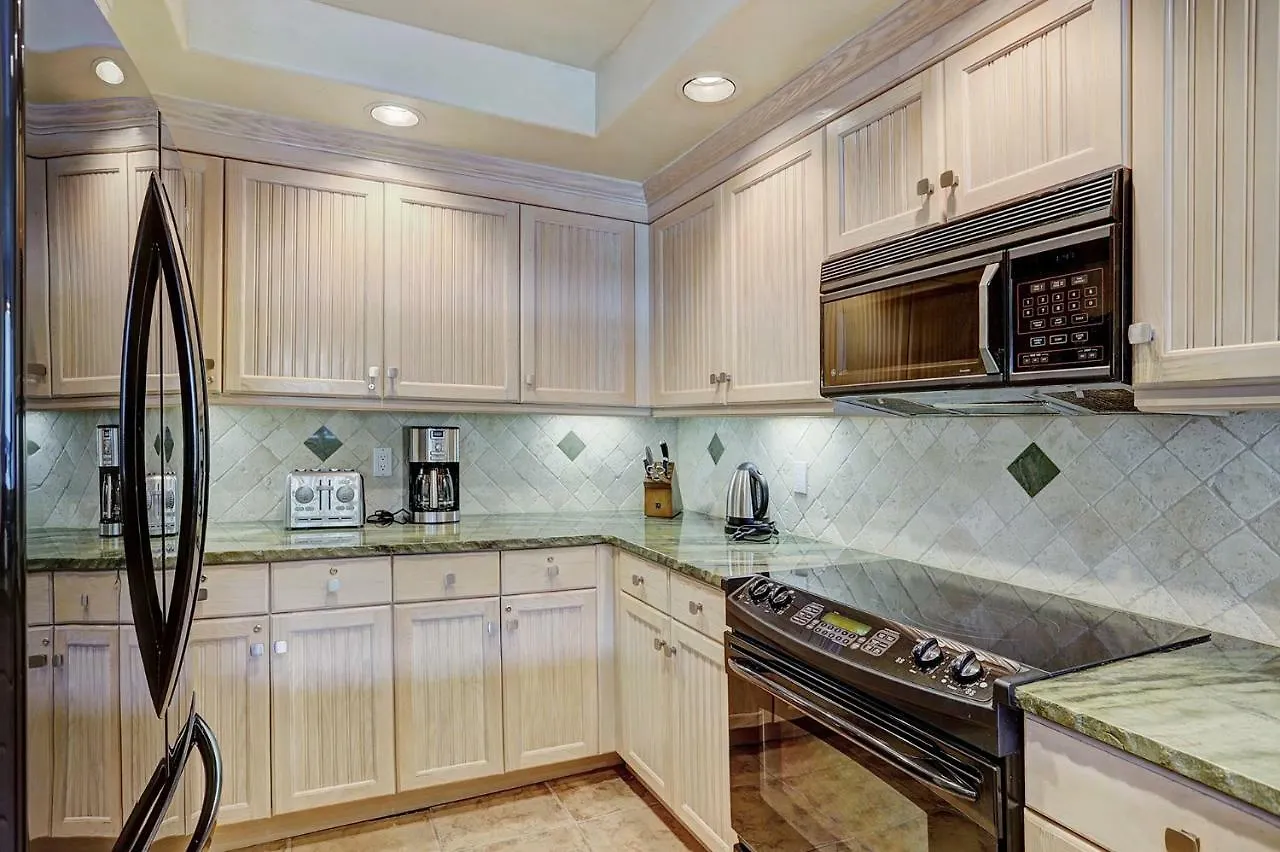 Amazing 2 Bedroom Unit In Beaver Creek- Out Of A Western Movie *