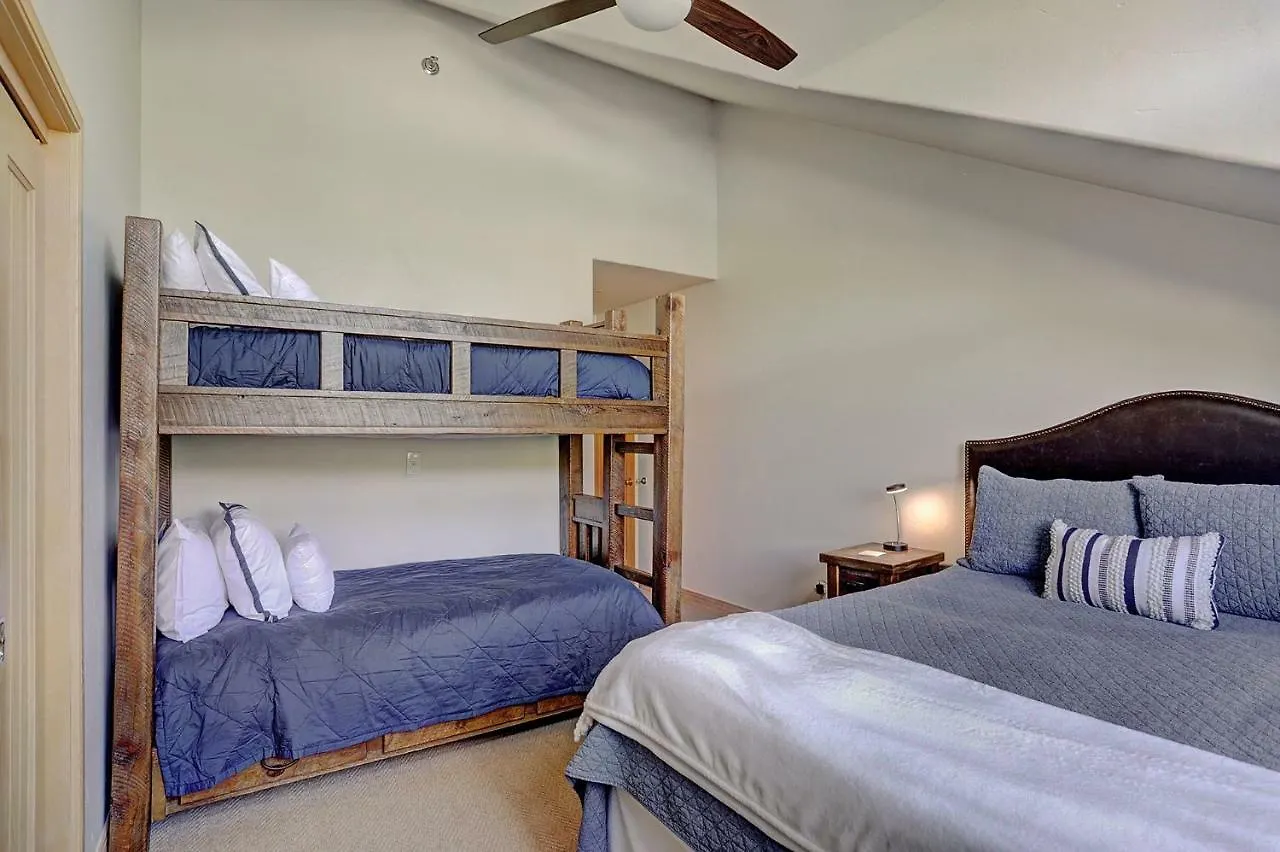 Apartment Amazing 2 Bedroom Unit In Beaver Creek- Out Of A Western Movie *
