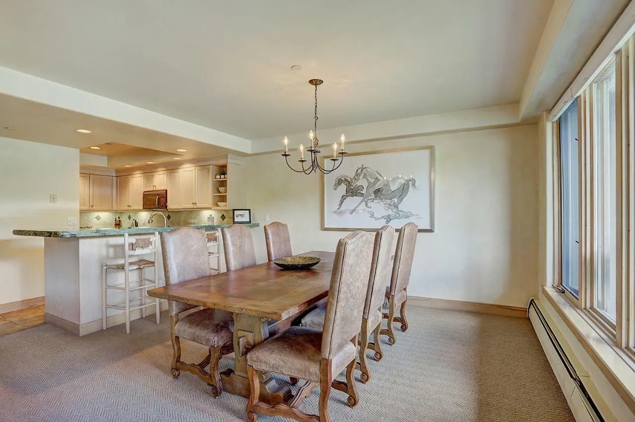 Apartment Amazing 2 Bedroom Unit In Beaver Creek- Out Of A Western Movie *