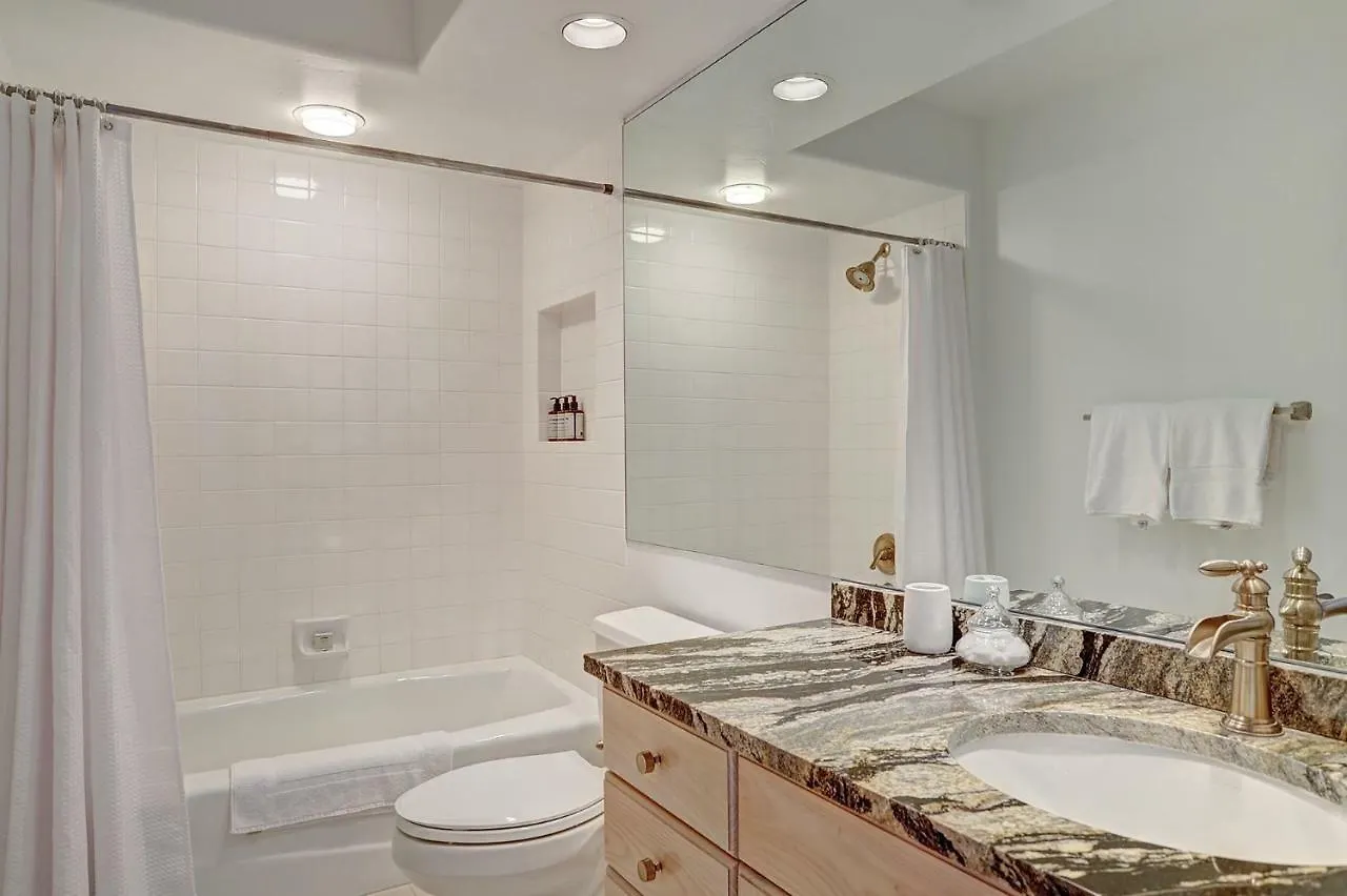 Amazing 2 Bedroom Unit In Beaver Creek- Out Of A Western Movie *