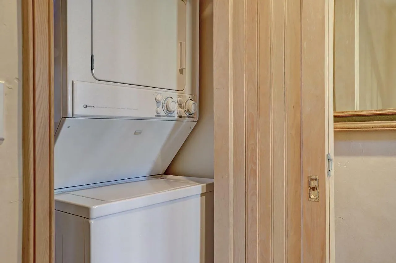 Amazing 2 Bedroom Unit In Beaver Creek- Out Of A Western Movie Apartment