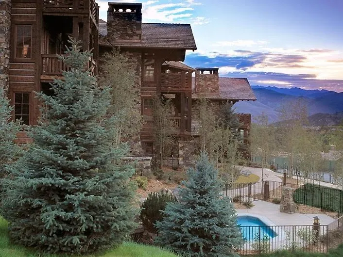 Apartment Luxurious 2 Bedroom 50 Feet From The Slopes! *
