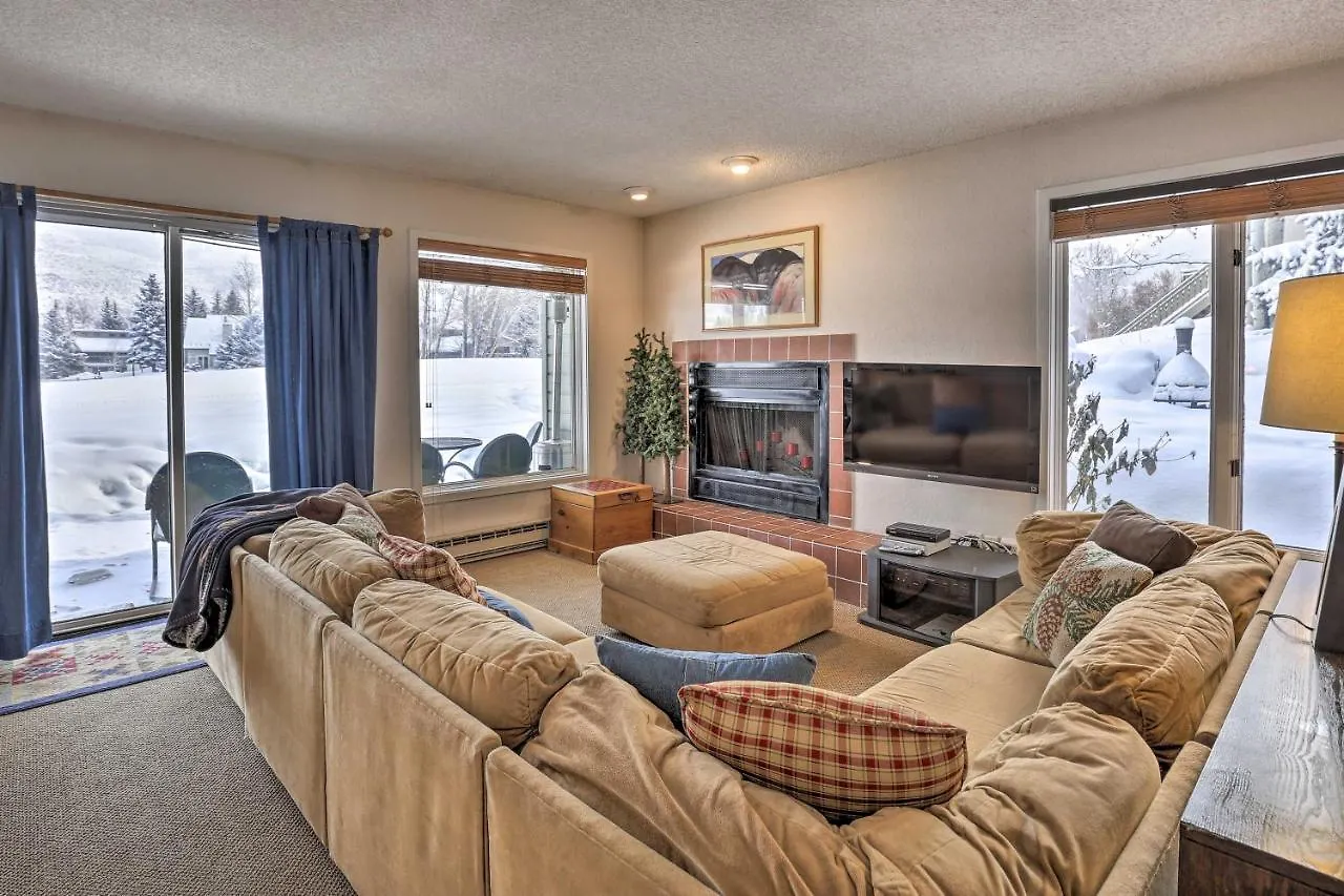 Holiday home Mecca Near Vail And *