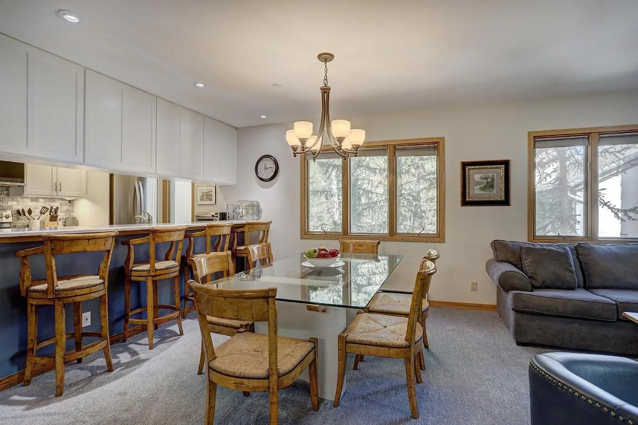 Newly Remodeled Spacious 1 Bedroom