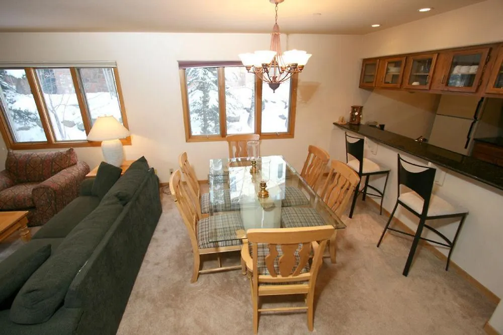 Деревянный коттедж Townsend Place *