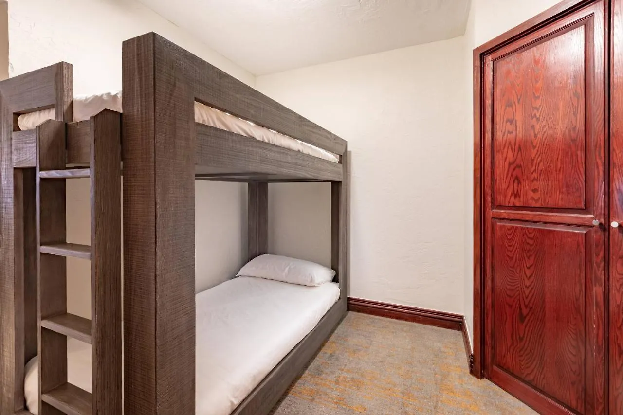Lodge, Autograph Collection Otel 4*