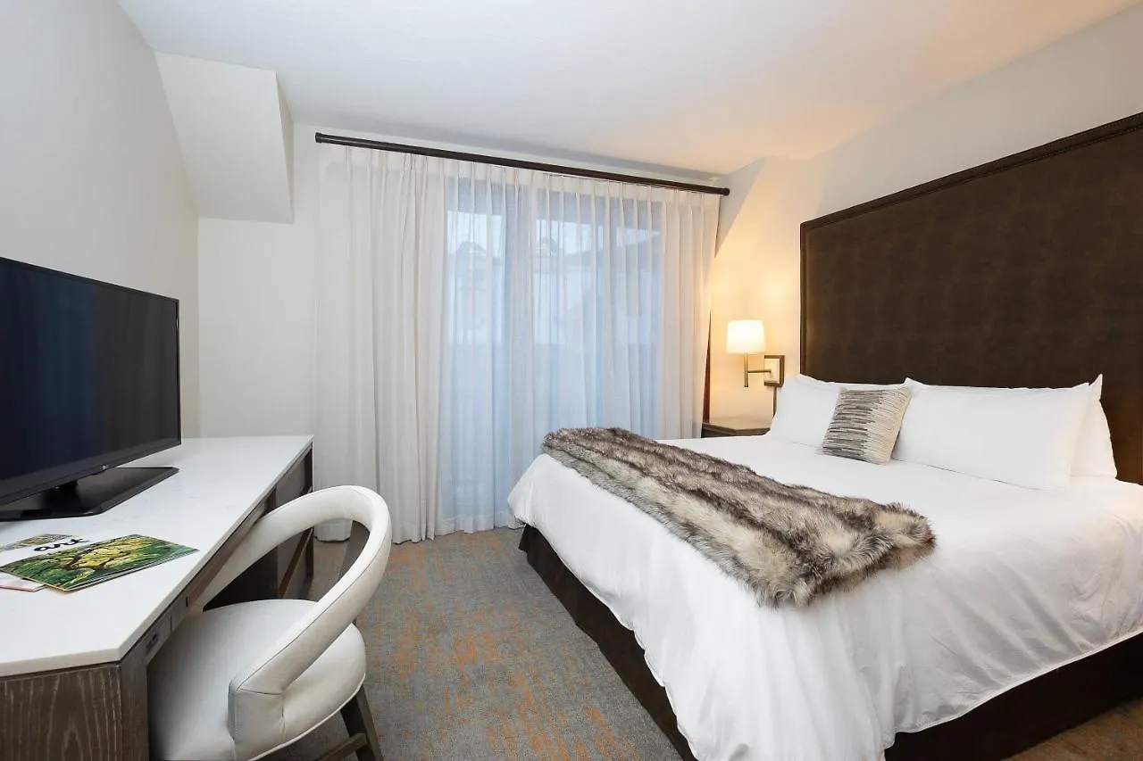 Lodge, Autograph Collection 4*