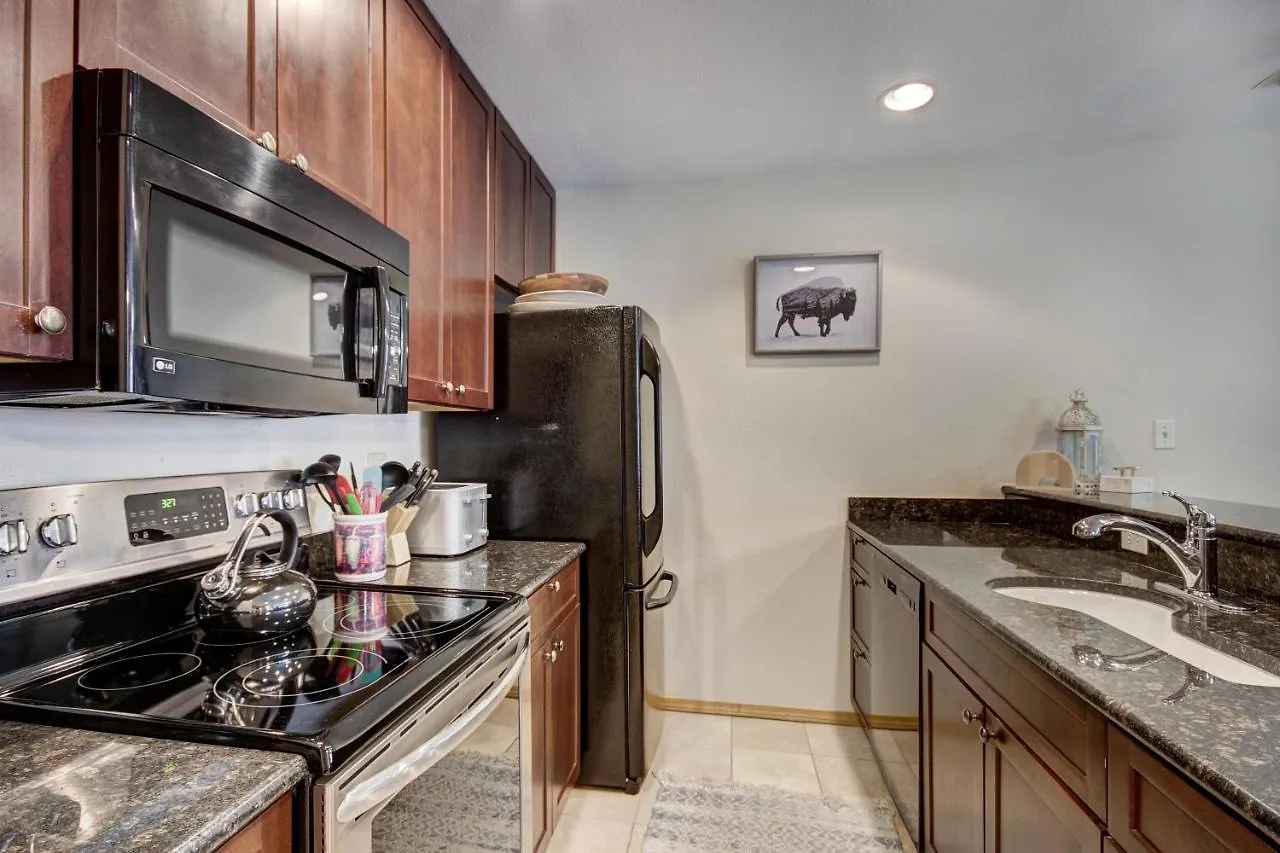 Деревянный коттедж Townsend Place