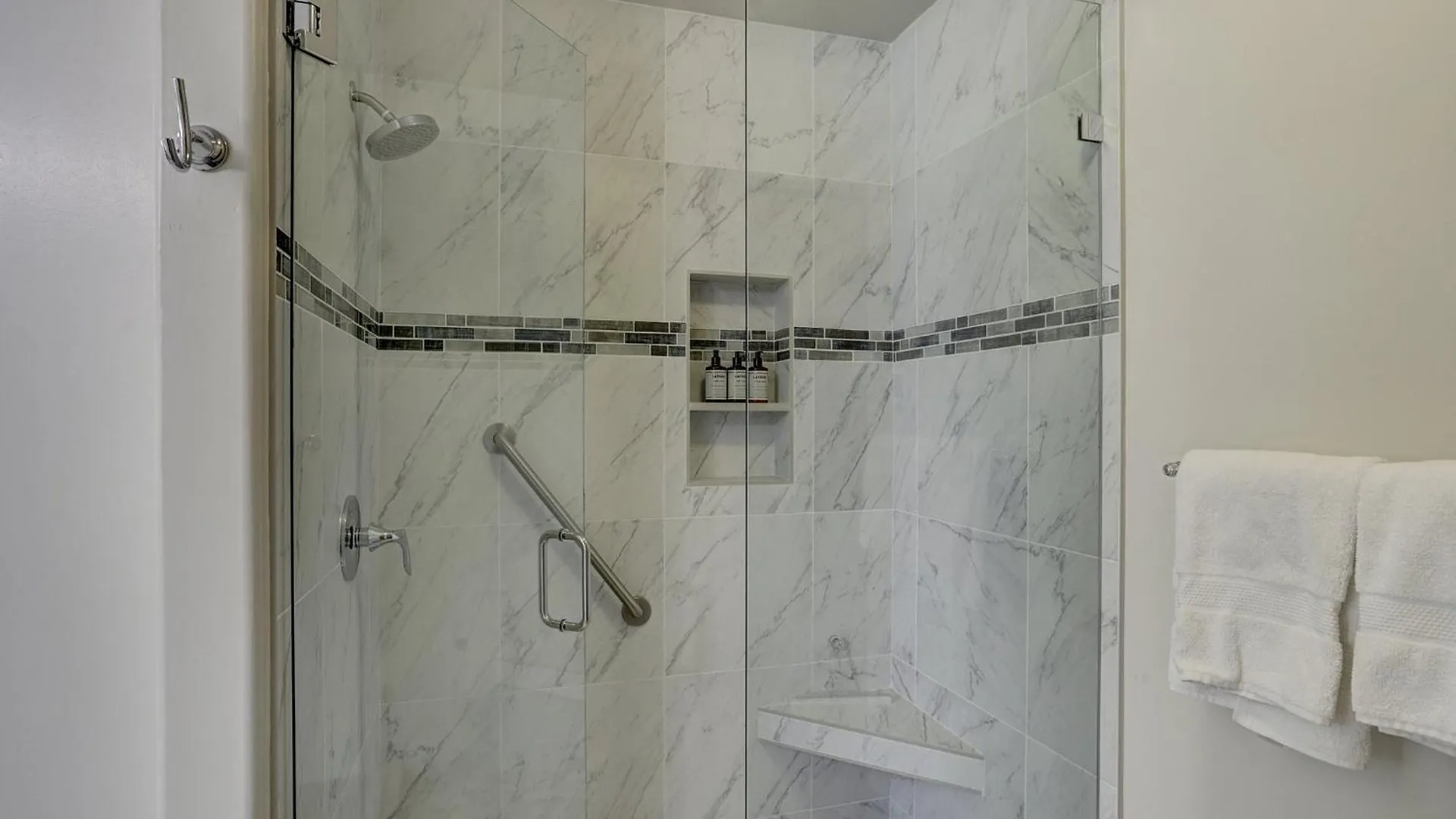 Деревянный коттедж Townsend Place *