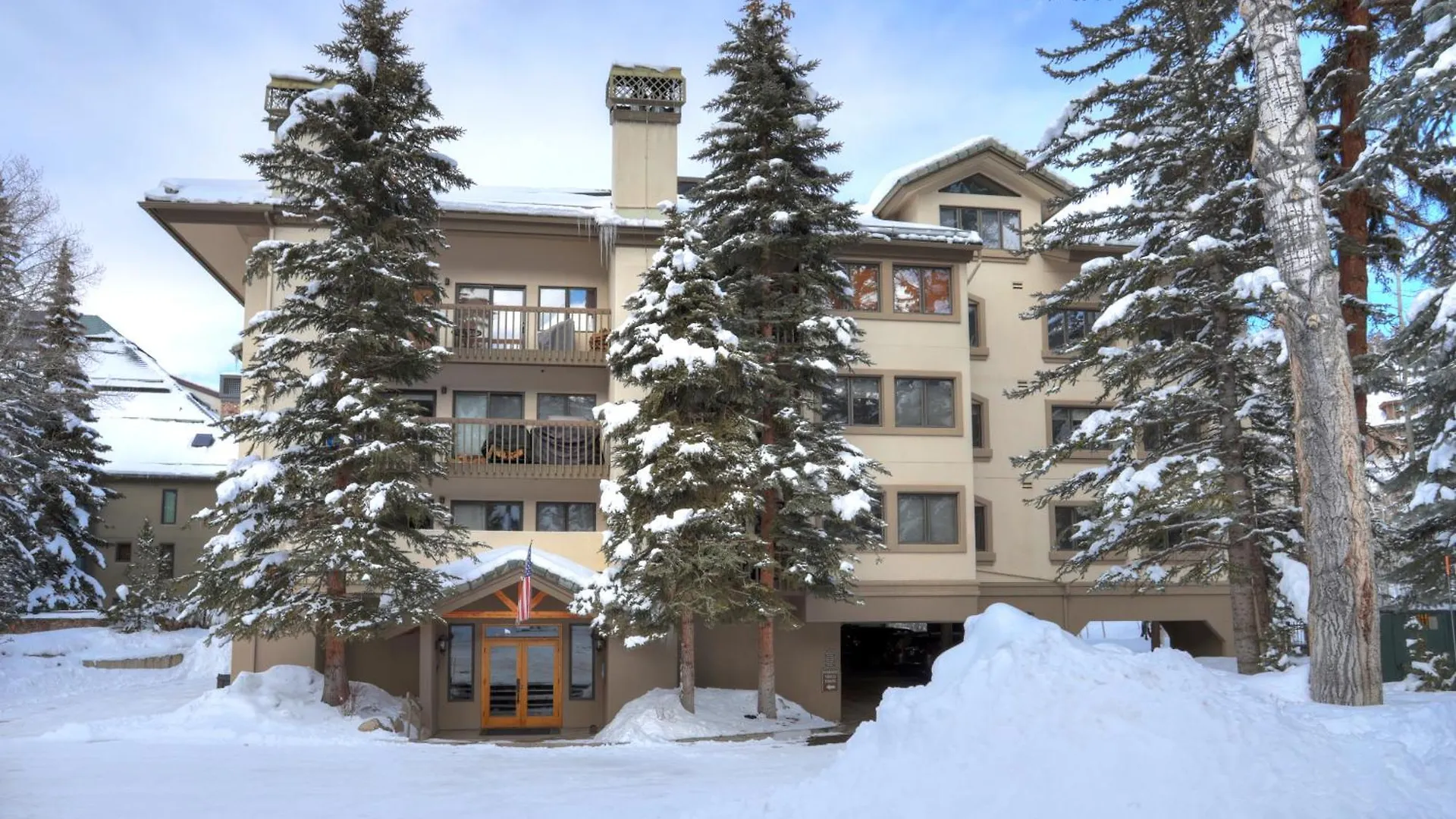 Деревянный коттедж Townsend Place *