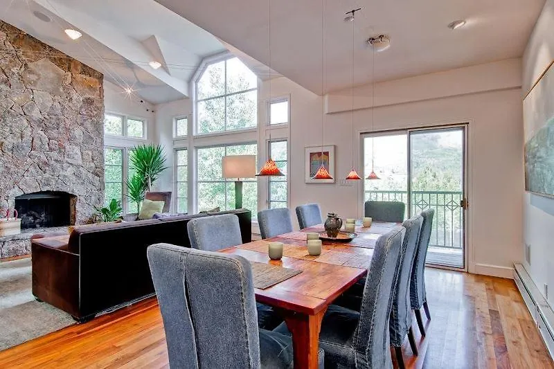 Meadows Townhome R4 By East West Hospitality Apartment Beaver Creek