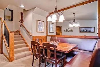 Highlands 309 Apartment