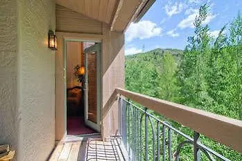 Highlands 309 Apartment