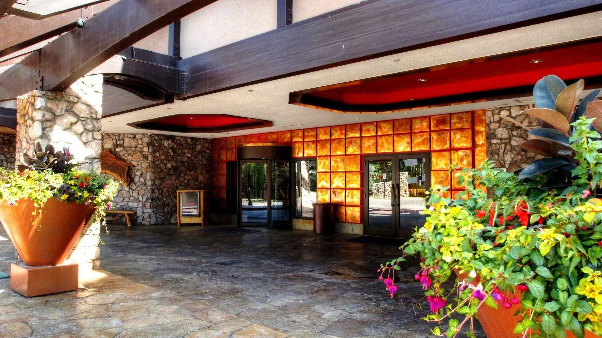 Otel Lodge, Autograph Collection 4*
