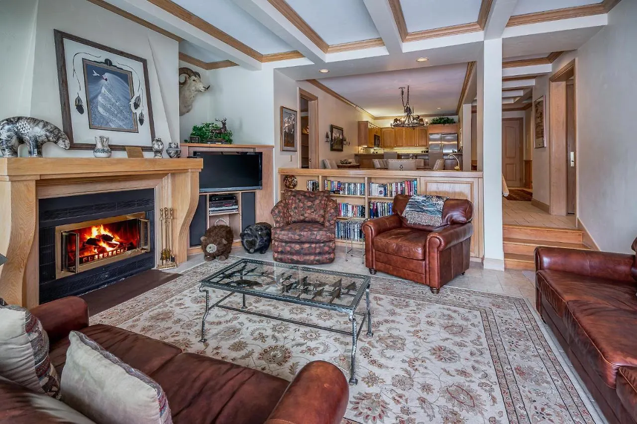 Creekside At 4*